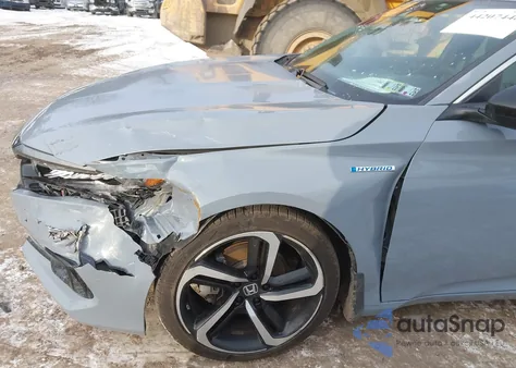 2022 Honda Accord Hybrid Sport z USA, uszkodzony, nr VIN 1HGCV3F28NA027474